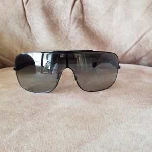 BURBERRY Sunglasses with Case